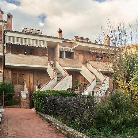 شقة Little Brick House On Siena Hills With Balconies المظهر الخارجي الصورة