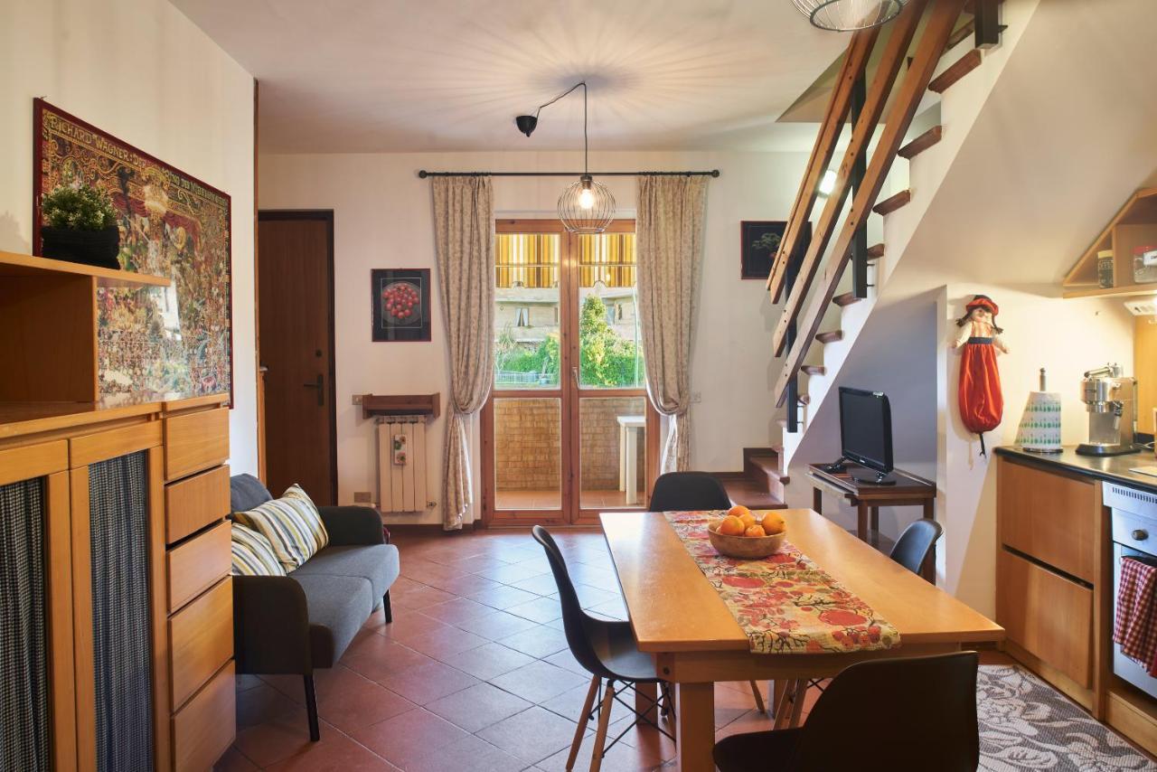 شقة Little Brick House On Siena Hills With Balconies المظهر الخارجي الصورة