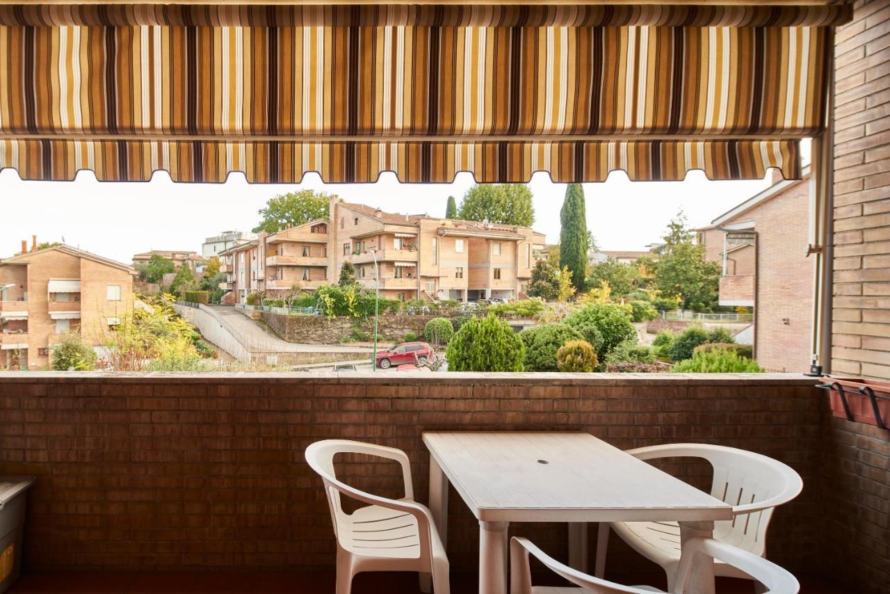 شقة Little Brick House On Siena Hills With Balconies المظهر الخارجي الصورة